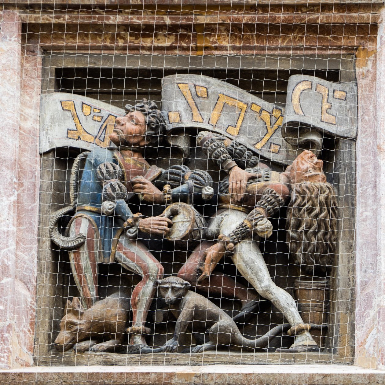 莫里斯克舞者，Goldenes Dachl oriel 浮雕，因斯布鲁克，蒂罗尔州，奥地利，欧洲（照片） 作者 未知艺术家
