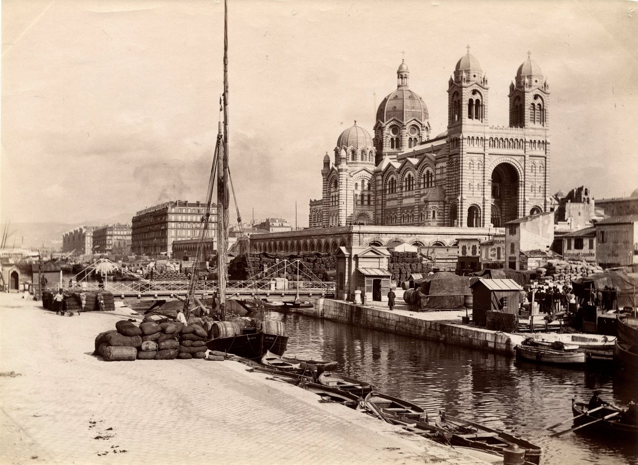 宗教建筑：根据建筑师Leon Vaudoyer（1803-1872）的计划在1852至1893年间建造的圣玛丽大教堂（Sainte Marie-Maggiore）的外景。马赛，罗纳河口（13），乞丐的仙人指路 作者 未知艺术家