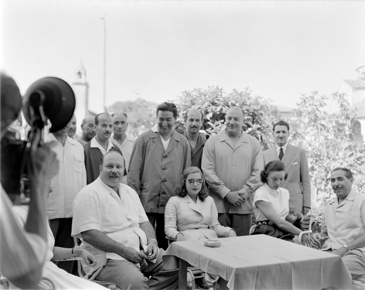 埃及国王法鲁克一世与他的妻子在托尔切洛的LOCANDA CIPRIANI（威尼斯） - 1951年 作者 不明