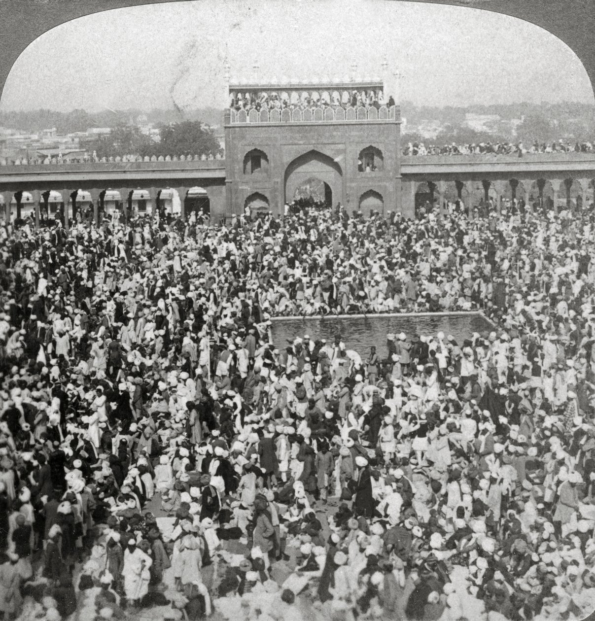 1903年，印度德里，朱马清真寺法院。 作者 安德伍德和安德伍德