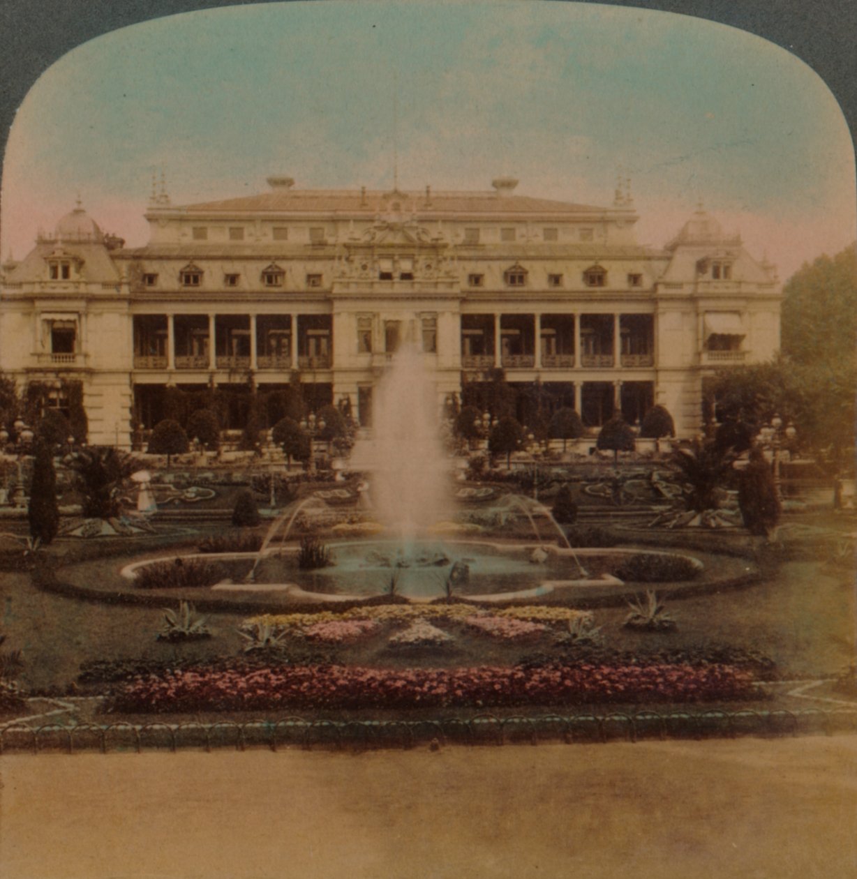 棕榈园，德国法兰克福，1894年。艺术家：埃尔默·安德伍德（Elmer Underwood），贝特·埃里亚斯·安德伍德（Bert Elias Underwood）。 作者 安德伍德和安德伍德
