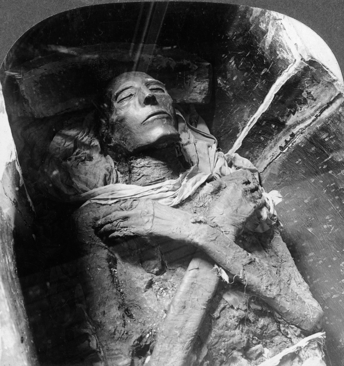 Sethos I的木乃伊1394BC-1279BC，开罗，埃及，1905年。 作者 安德伍德和安德伍德