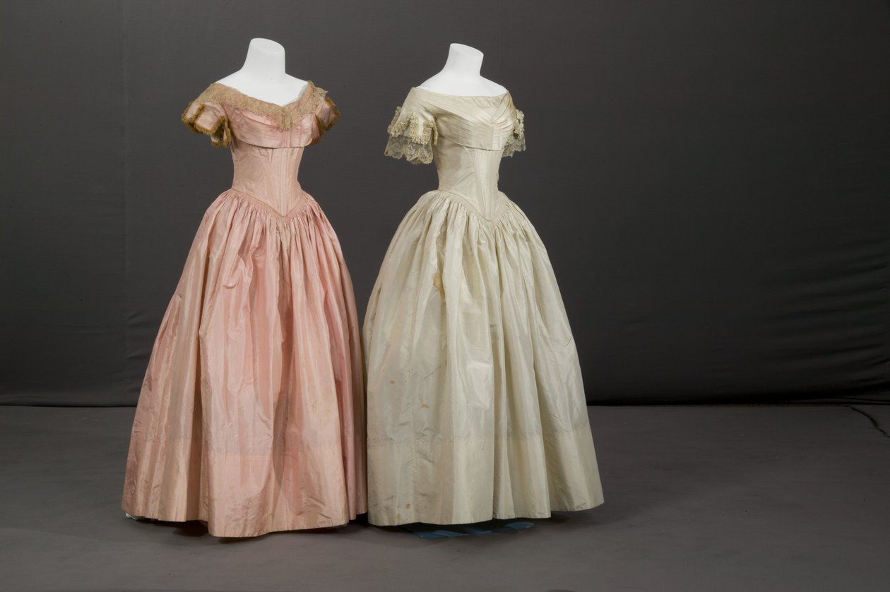 Bridesmaid dress and flower girl dress 作者 未知艺术家