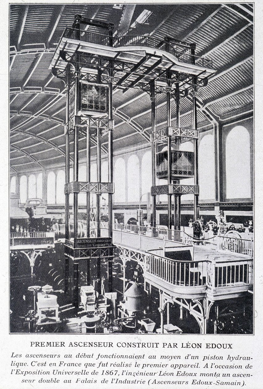 Léon Edoux在1867年世界博览会上建造的第一台电梯 作者 未知艺术家