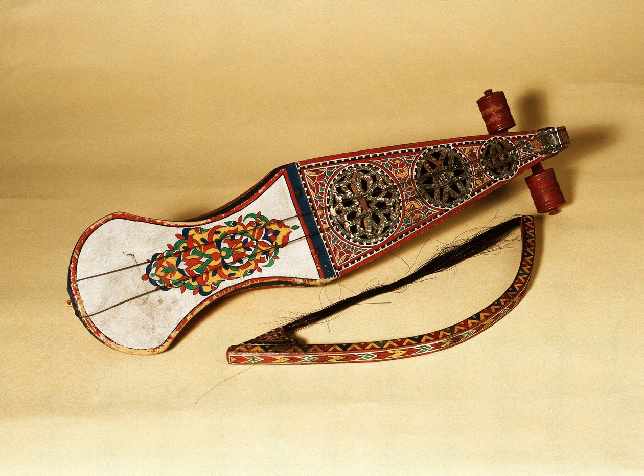 弦乐器; rabab（rubab，robab，rebab，rubob，rawap）。 原产于北非 作者 未知艺术家