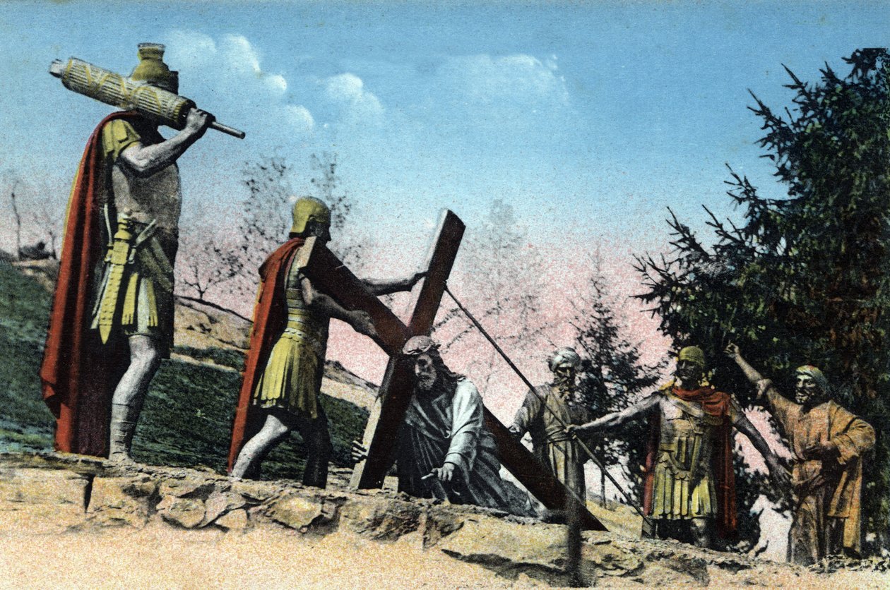 卢尔德的髑髅地（十字架之路）（背负十字架）：第三站 - 耶稣在十字架的重压下倒下。 作者 未知艺术家