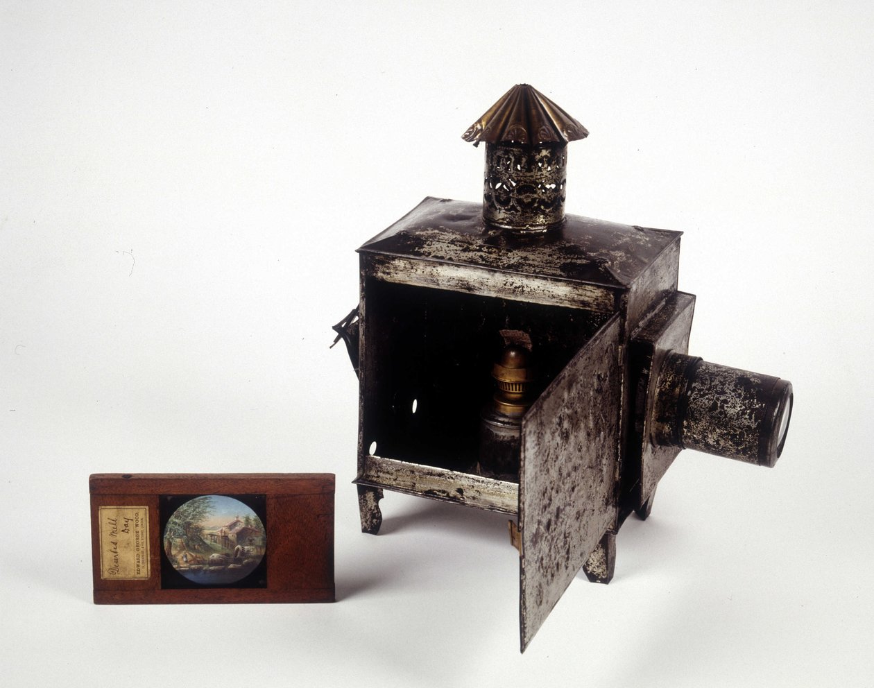 魔法灯笼，法国，约 1860 年。 作者 未知艺术家