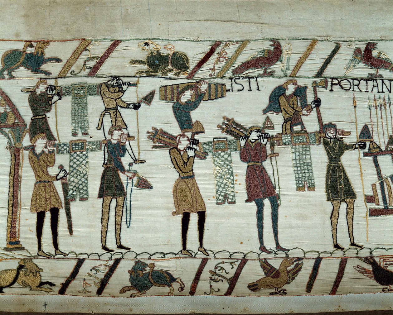 1066 年，征服者威廉 (1027-1087) 的舰队在为征服英格兰加油期间将武器和葡萄酒带到船上 贝叶挂毯的细节或玛蒂尔德女王的刺绣 作者 未知艺术家