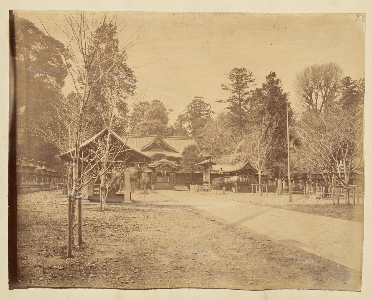 [日本寺庙的庭院］ 作者 未知艺术家