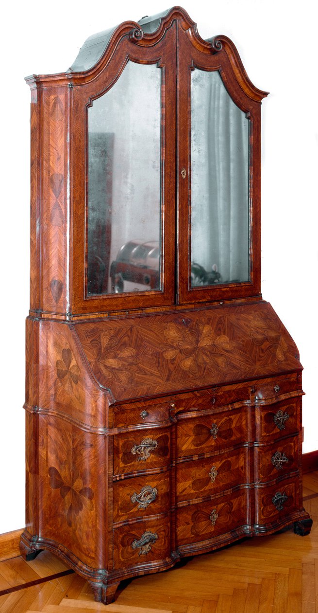 家具：紫檀木。 约 1735 暗淡。 257x130x61 厘米私人收藏 作者 未知艺术家
