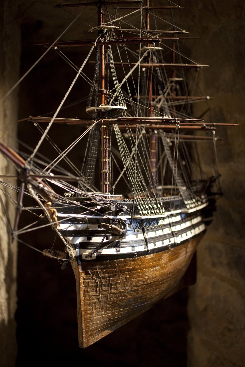 The Marengo. Votive model, seen from the bow, after 1810. Model wood, brave and vegetable fibres. Marine Museum of Brest. 作者 未知艺术家