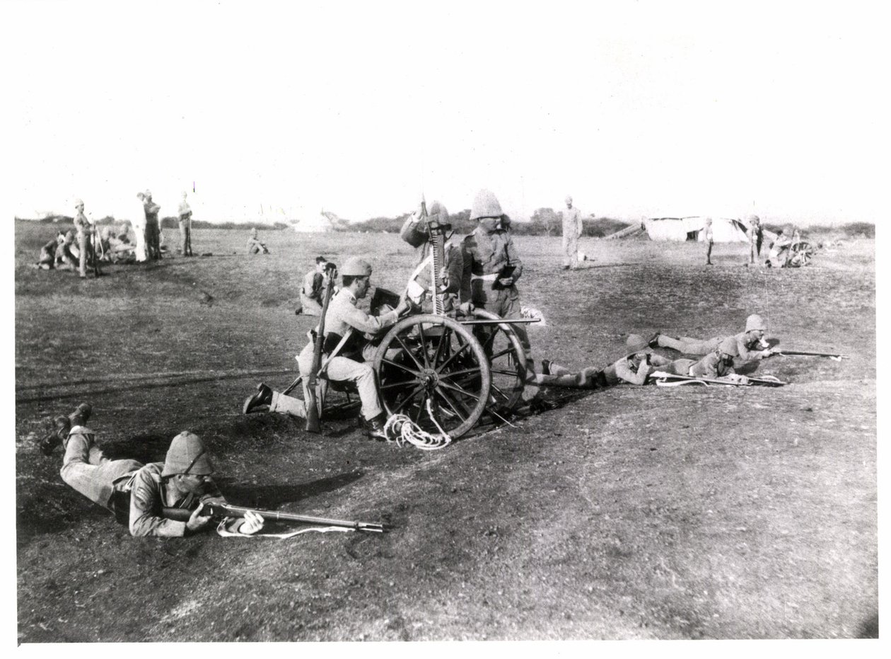 国王自己的约克郡轻步兵与加德纳枪的训练，大约在1890年 作者 不明