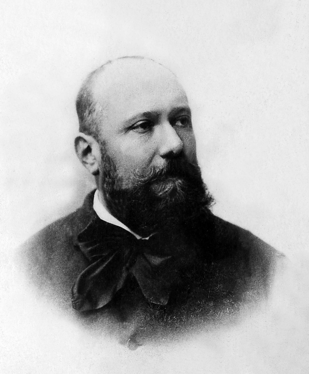 Portrait of Armand Sylvestre (1837-1901), French journalist. 作者 未知的摄影师