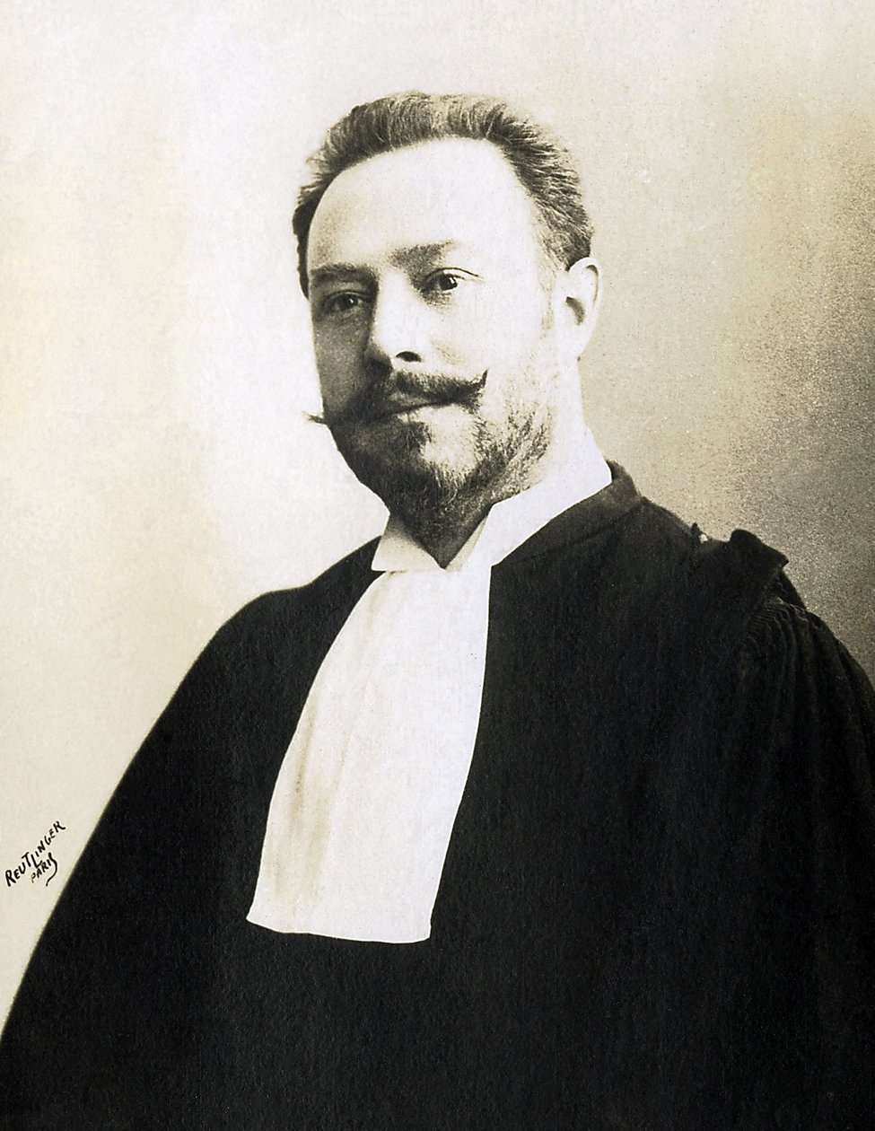 法国地方法官 Felix Decori（1860-1915 年）的肖像。 作者 未知的摄影师