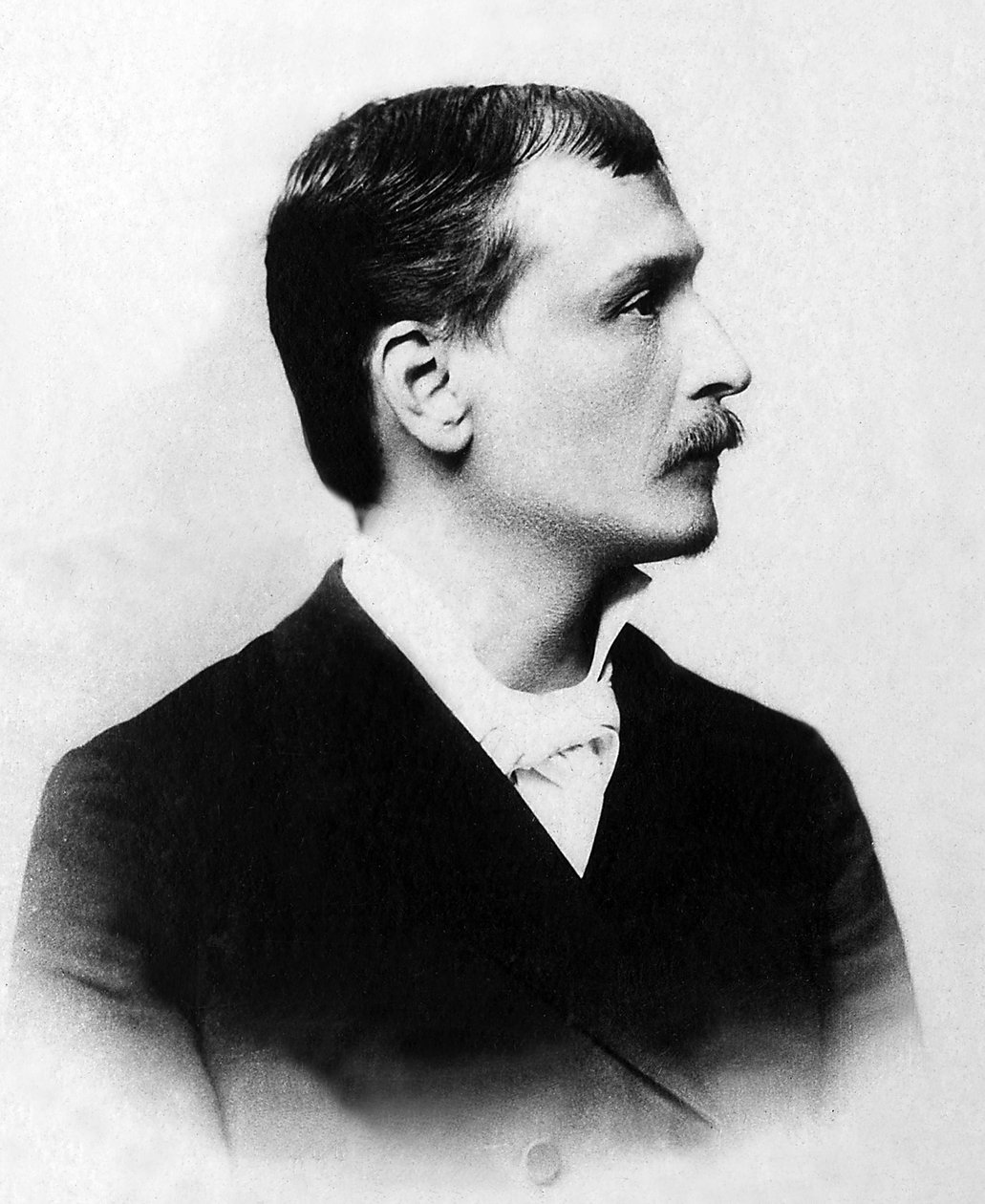 Georges Moineau 和 Georges Courteline (1858-1929) 的肖像，法国小说家和剧作家。 作者 未知的摄影师