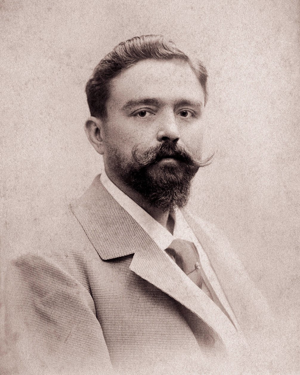 作曲家和钢琴家Isaac Albeniz（1860-1909）35岁时的肖像。1895年的照片。马德里。阿尔贝尼兹基金会。 作者 未知的摄影师