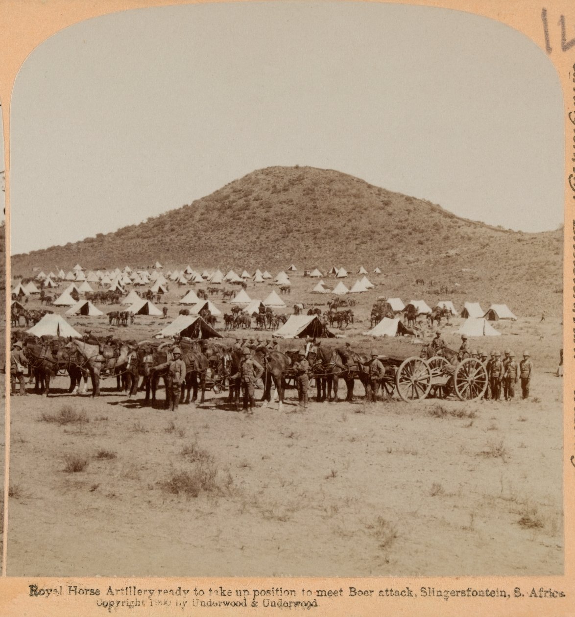 英国皇家骑兵炮兵团，斯林格方丹，布尔战争，约 1899 年（照片，立体）。 作者 未知的摄影师