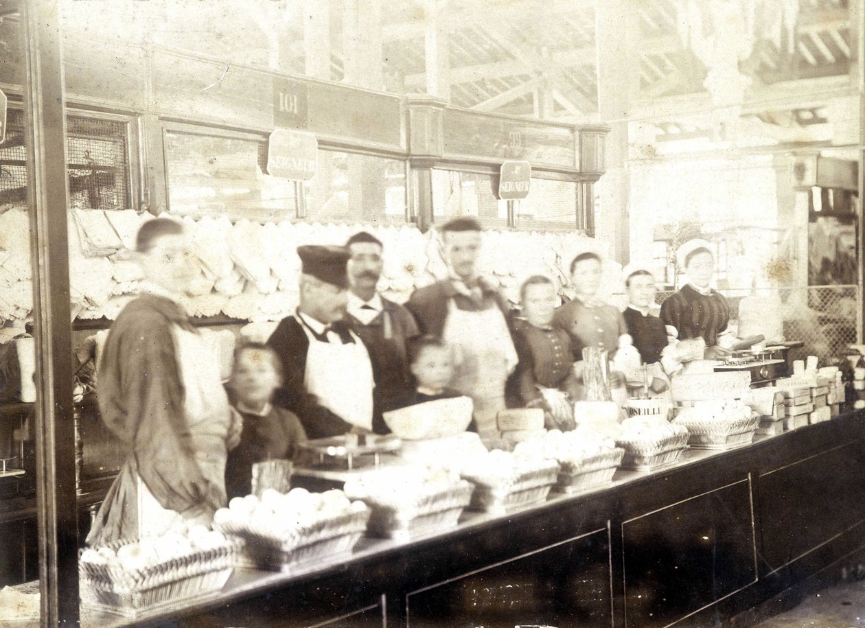 The Maison Seigre, cheese maker at the market of Aligre 作者 未知的摄影师