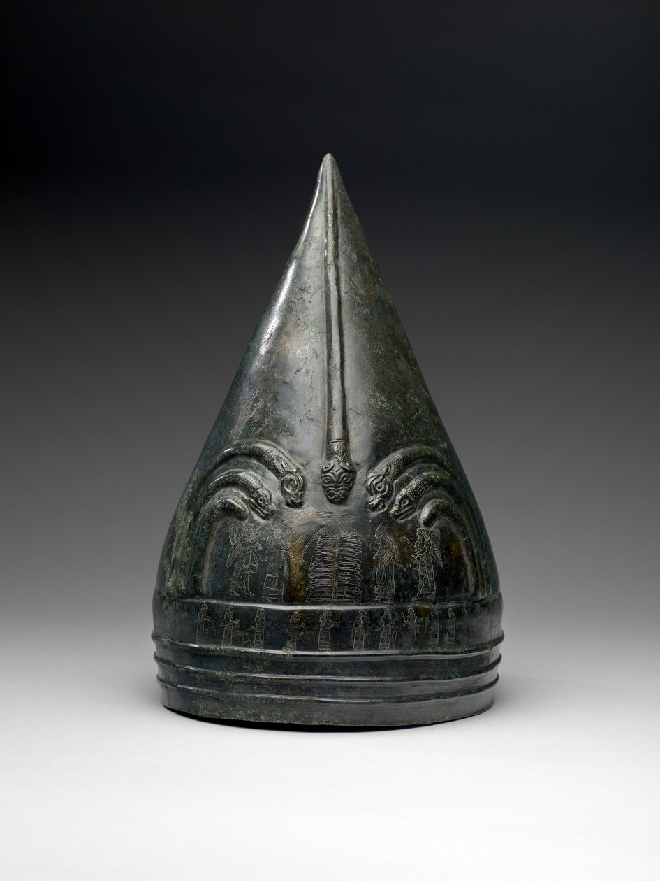 头盔，公元前850-700年（古铜色） 作者 乌拉尔蒂安