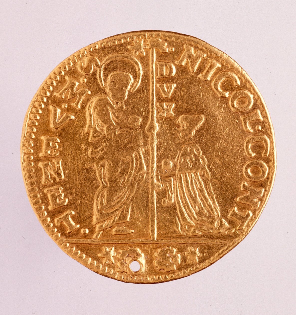 威尼斯共和国的金币（zecchino 或亮片）：总督 Nicolo Contarini（1630-1631）统治时期。 直径 3.4 厘米罗马，国家术语博物馆 作者 威尼斯人学校