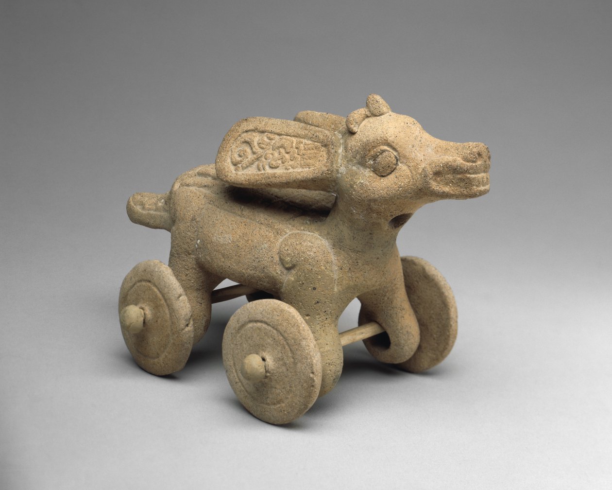 轮鹿，公元300-900年（陶器） 作者 韦拉克鲁斯韦拉克鲁斯