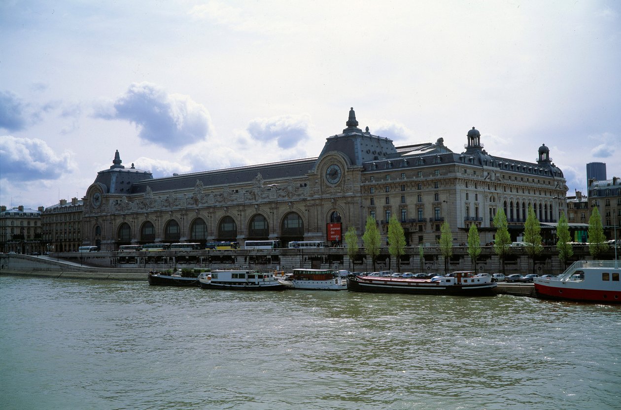 Exterior view of the musee d