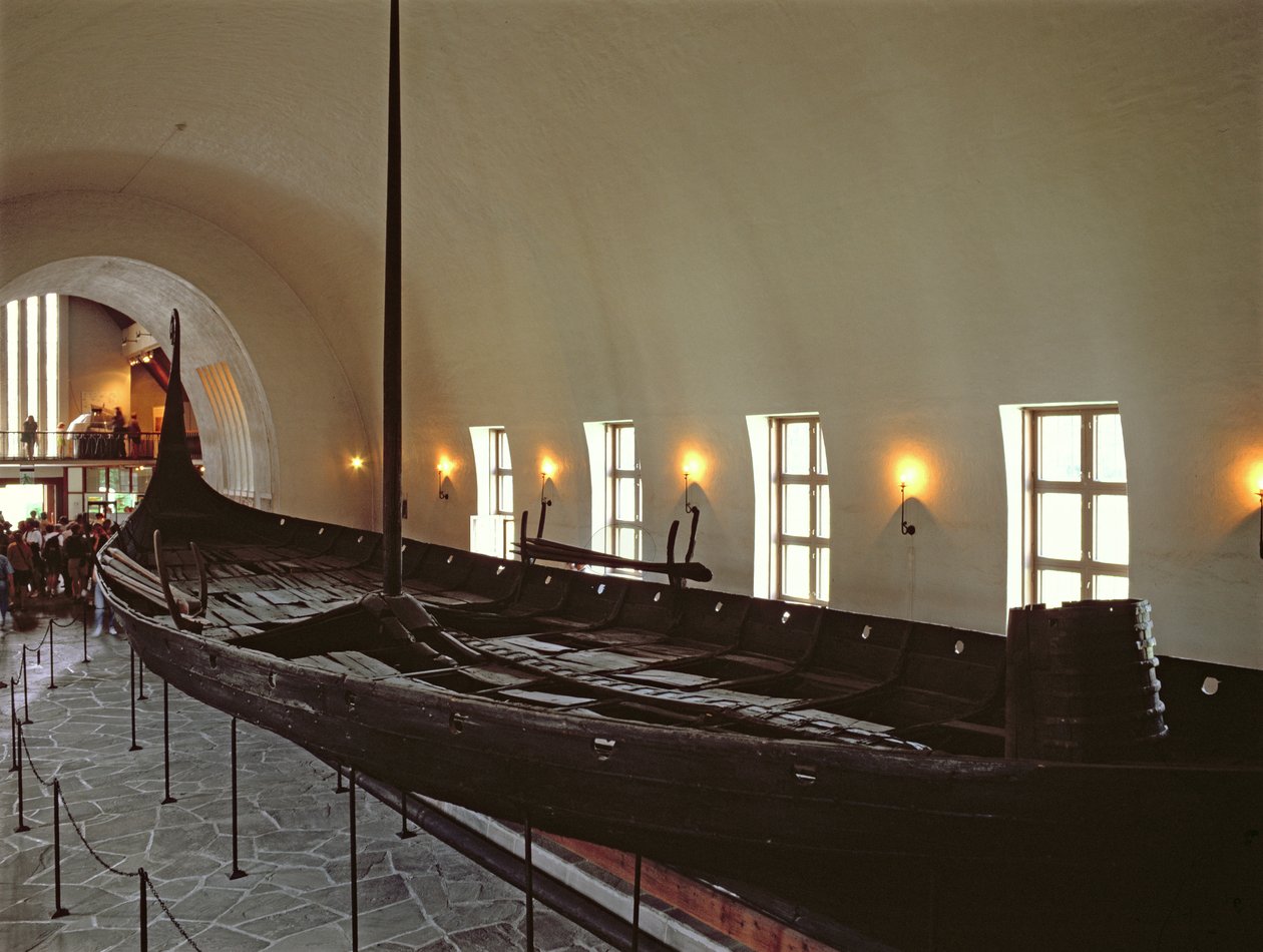 Oseburg longship，建于公元8  -  15年（橡木） 作者 维京人