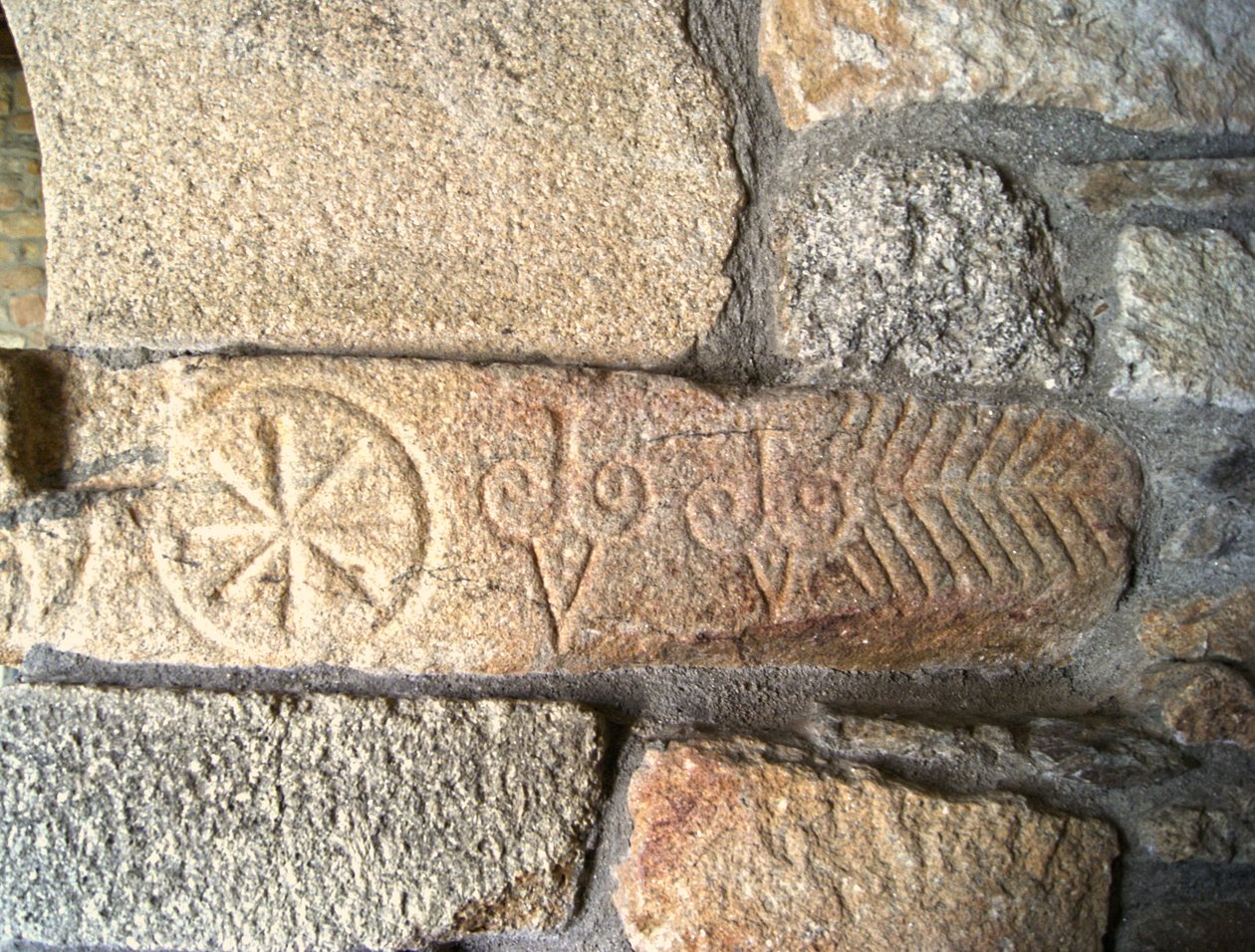 São，Lamego，葡萄牙SãoPedrodeBalsemão教堂的Visigothic雕刻c.599（花岗岩） 作者 西哥特人