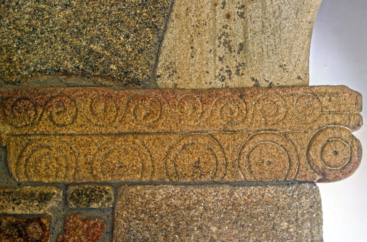 São，Lamego，葡萄牙SãoPedrodeBalsemão教堂的Visigothic雕刻c.599（花岗岩） 作者 西哥特人
