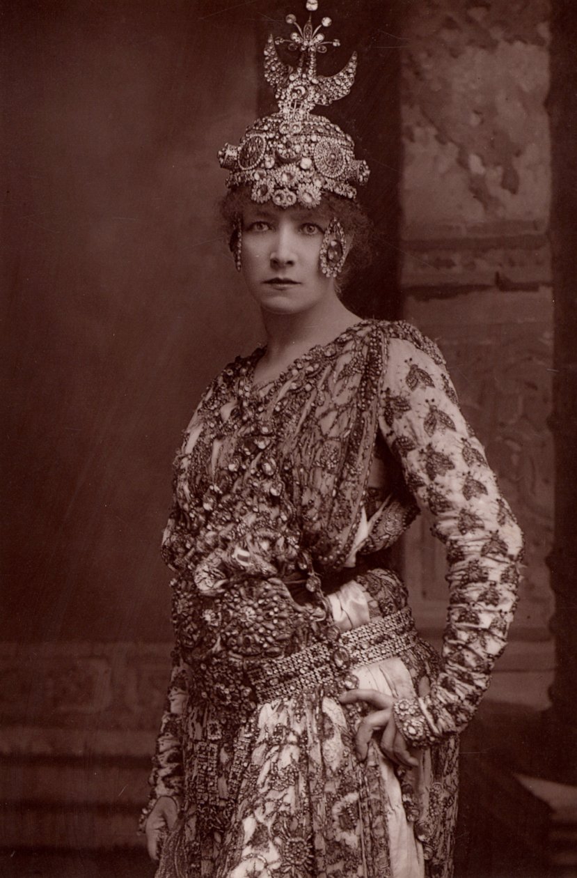 “亨利埃特·罗辛·伯纳德 (Henriette Rosine Bernard) 与莎拉·伯恩哈特 (Sarah Bernhardt) (1844-1923)（伍德伯里版） 作者 W 和 D（继唐尼之后）