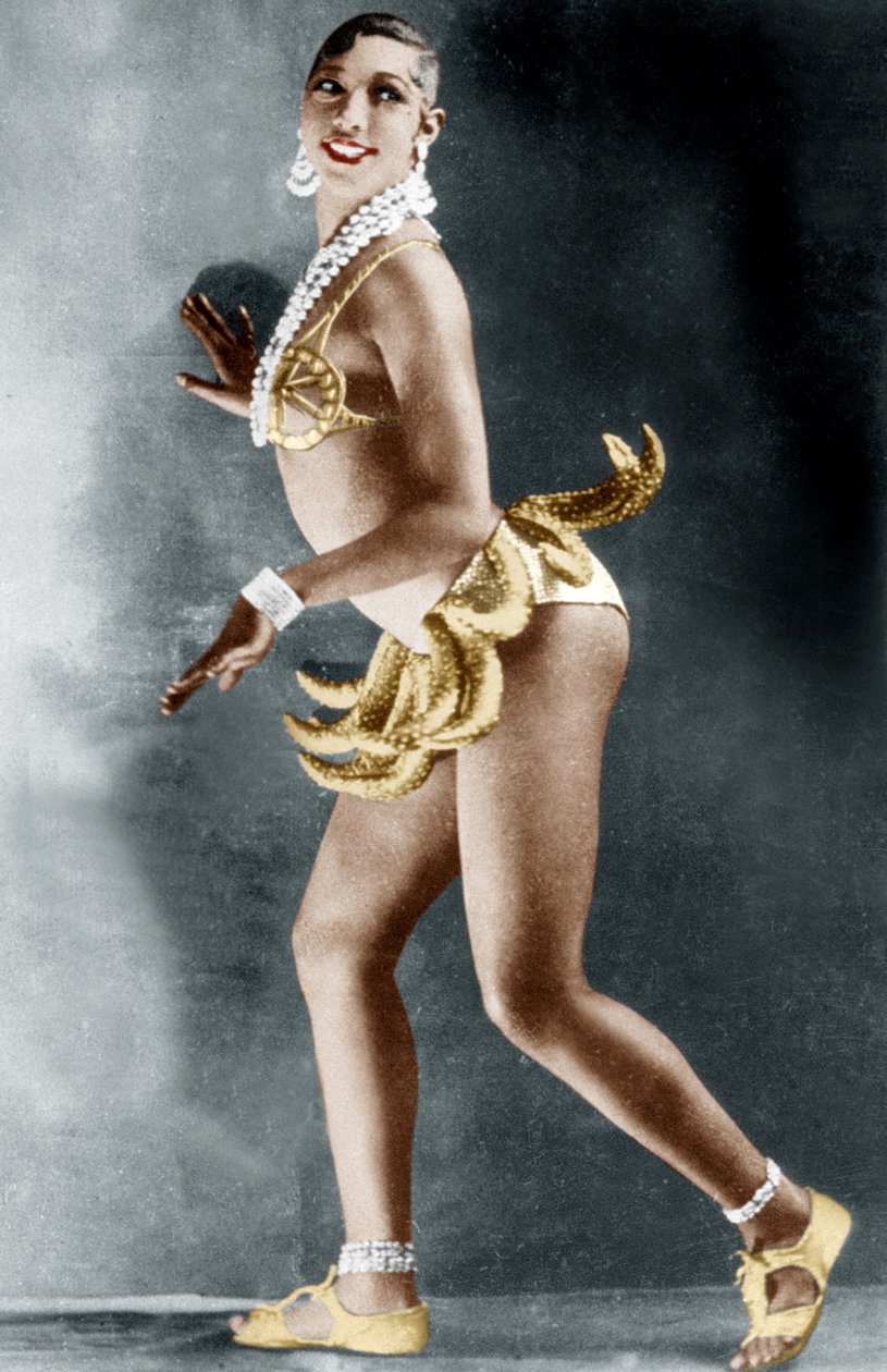 约瑟芬-贝克（Josephine Baker，1906-1975 年）在巴黎 Folies Bergere 与香蕉腰带合影 作者 瓦莱里
