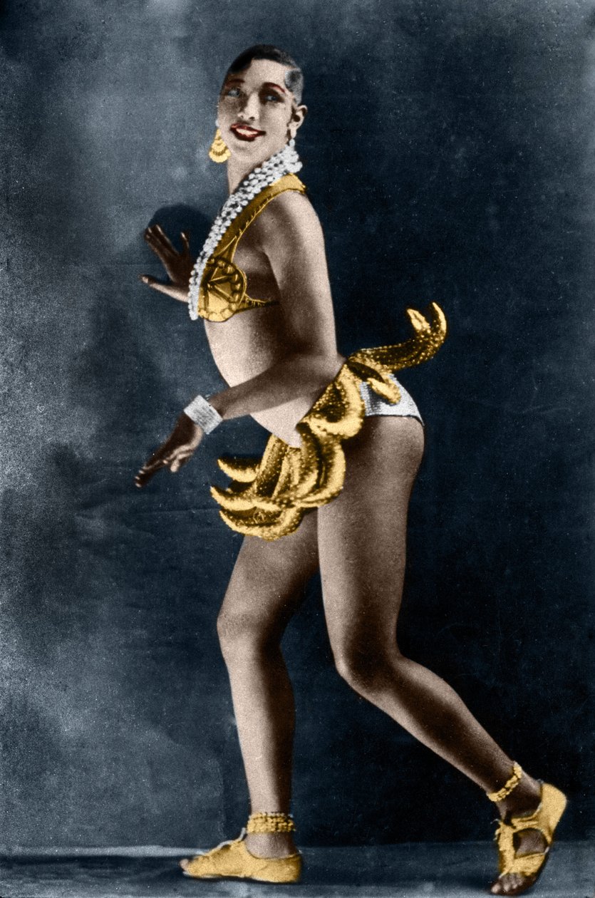 约瑟芬-贝克（Josephine Baker，1906-1975 年），1925 年在香榭丽舍剧院（香榭丽舍大街）参加黑人剧团演出，身着香蕉腰带。照片由 Lucien Walery（1863-1935 年）拍摄。 作者 瓦莱里