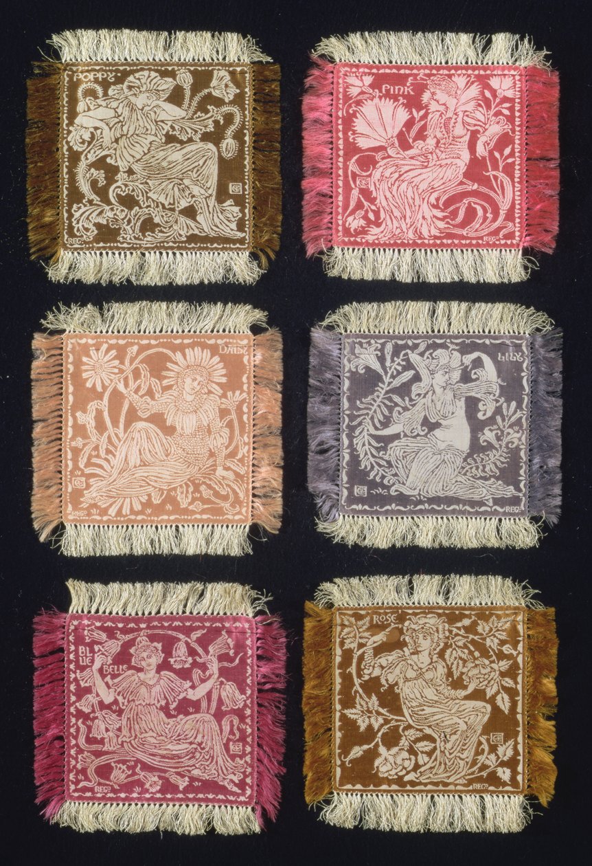 Floras Retinue，六件甜点桌布，玫瑰，百合，雏菊，罂粟，粉红和蓝铃花，由John Wilson＆Sons制造，1893年（丝绸锦缎） 作者 沃尔特克兰