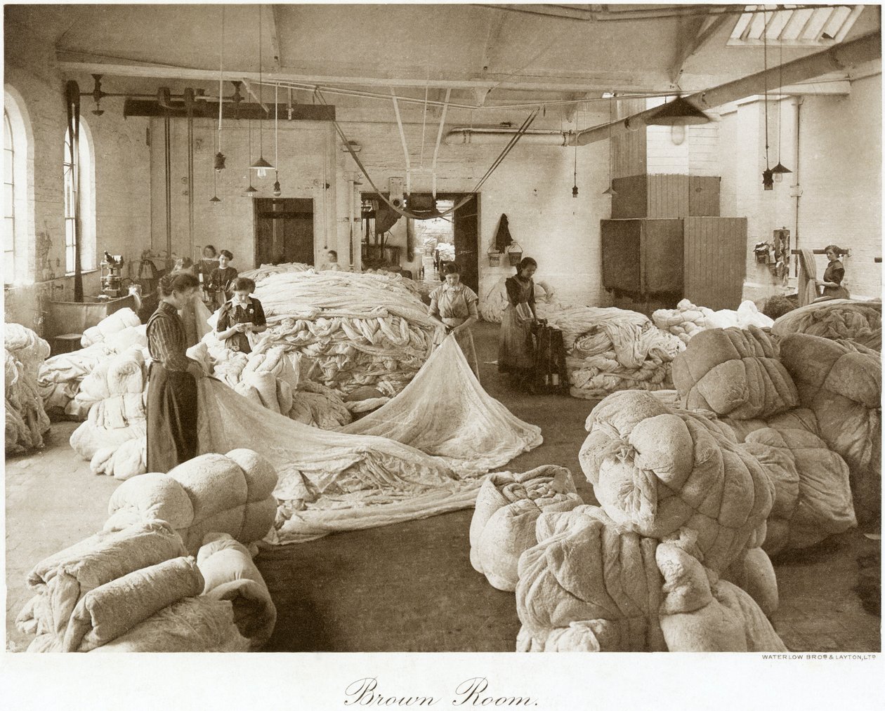 诺丁汉郡斯托尼街托马斯-亚当斯花边厂棕色房间，1914年 作者 沃特洛兄弟和雷顿有限公司