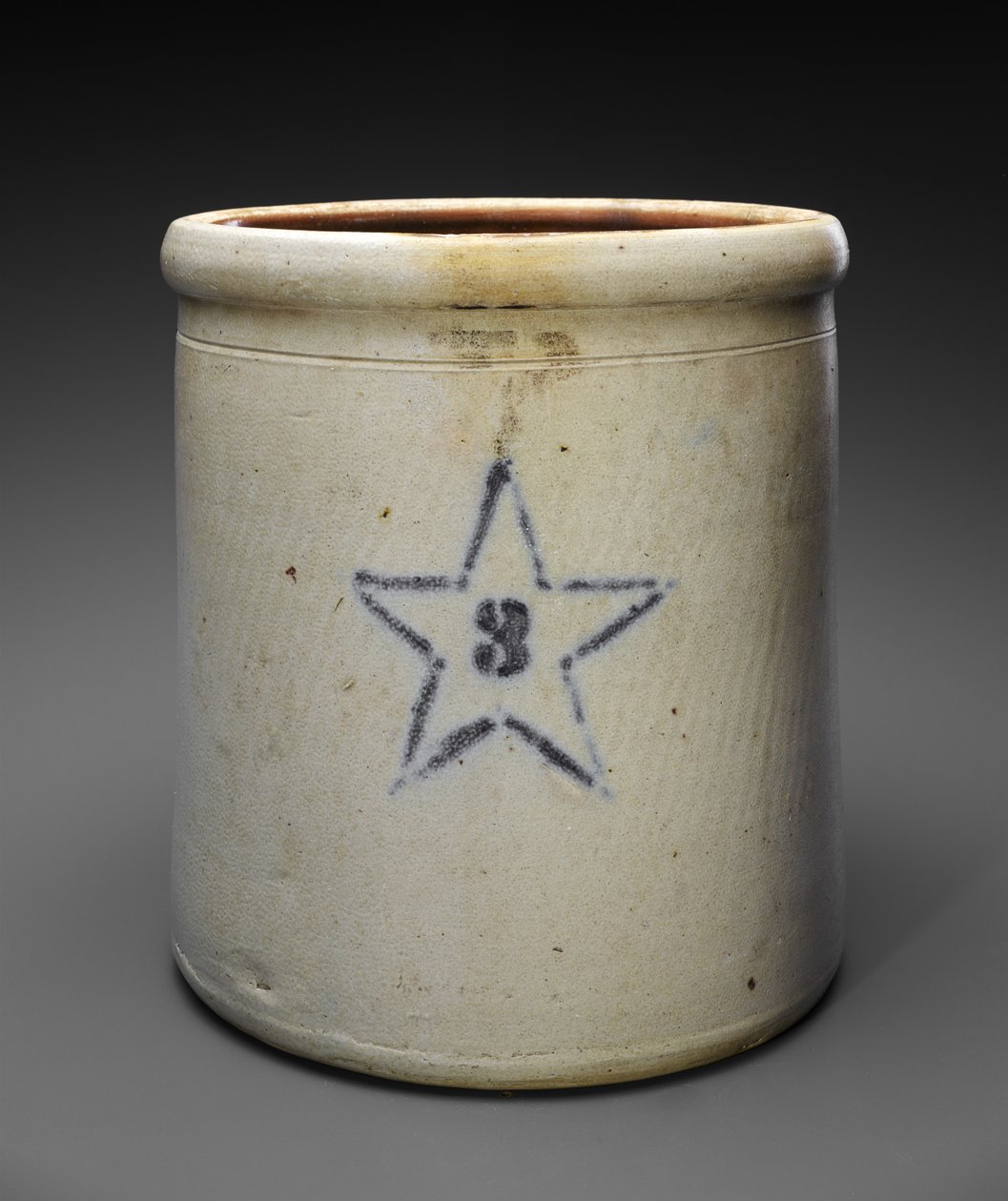 三加仑缸c。 1909-1915年（带有钴蓝的手枪釉陶器） 作者 Weller and Wagner Co. Newton