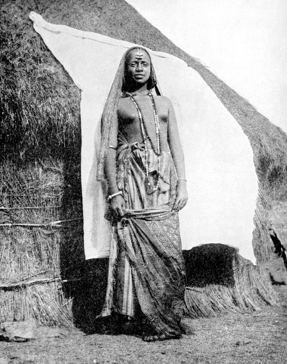 一位阿比西尼亚的埃塞俄比亚妇女，1936年。 作者 世界各地的照片
