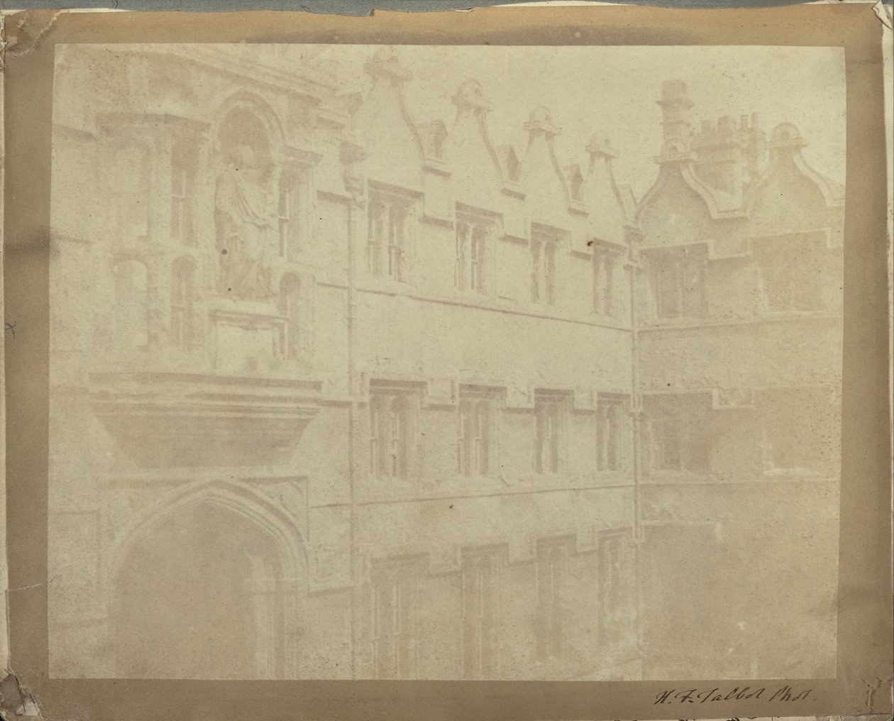 牛津大学学院Radcliffe Quadrangle。 作者 威廉·亨利·福克斯·塔尔伯特