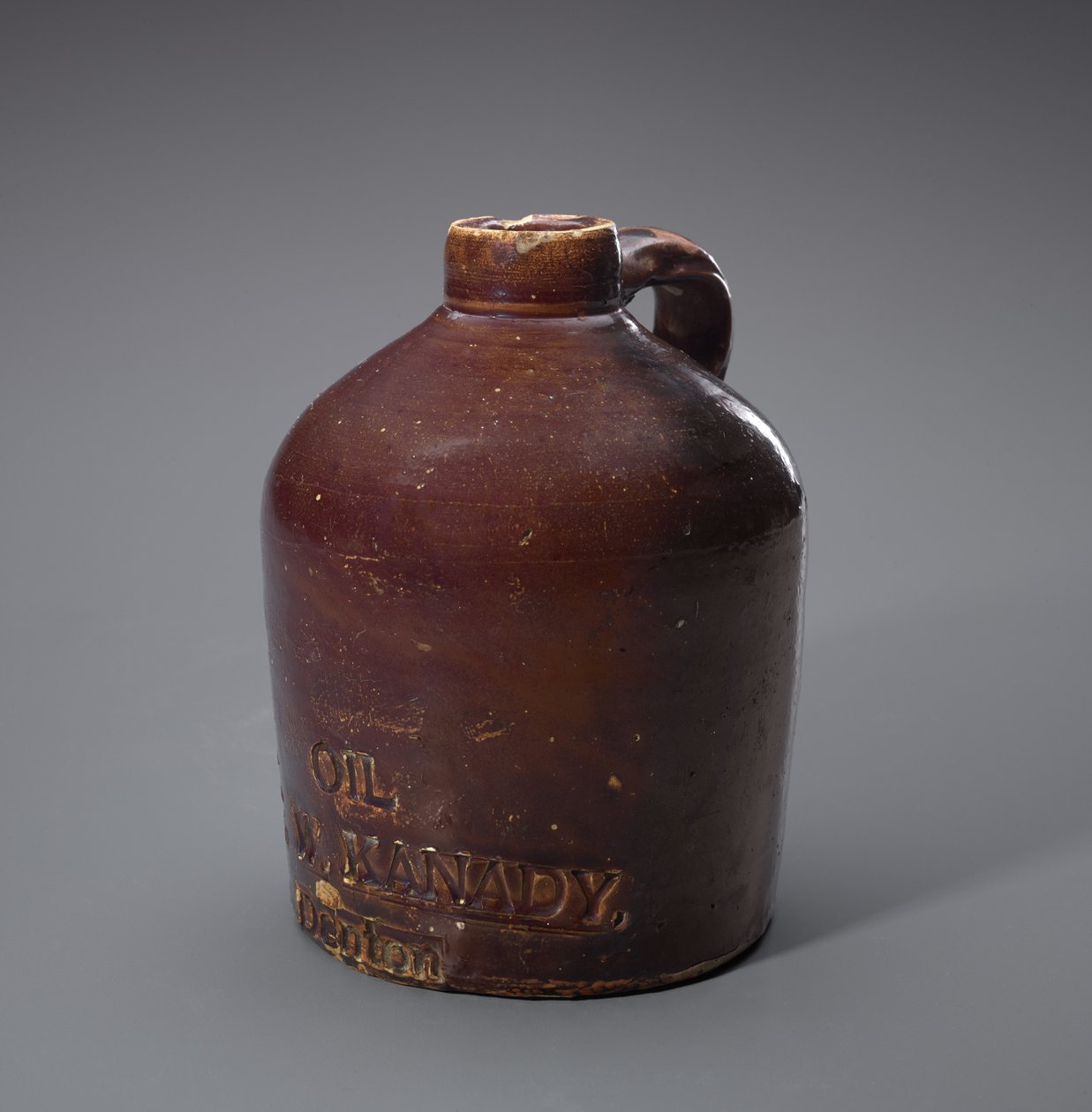 四方壶c。 1890-1905年（釉釉stone器） 作者 威廉（attr.to）威尔逊