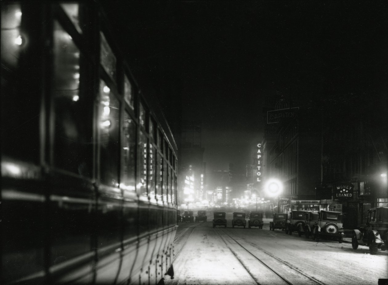 夜景在时代广场附近，c.1919-20 作者 威廉·戴维斯·哈斯勒