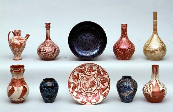 选用鲁斯特器皿（陶瓷）。 作者 威廉·德·摩根