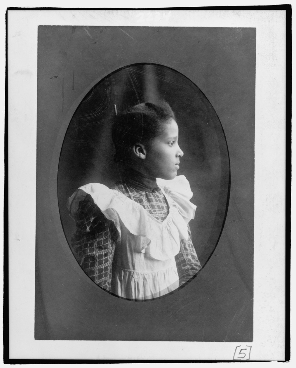 Bazoline Estelle Usher, Atlanta University student 作者 威廉·爱德华·伯格哈特“ WEB” Du Bois