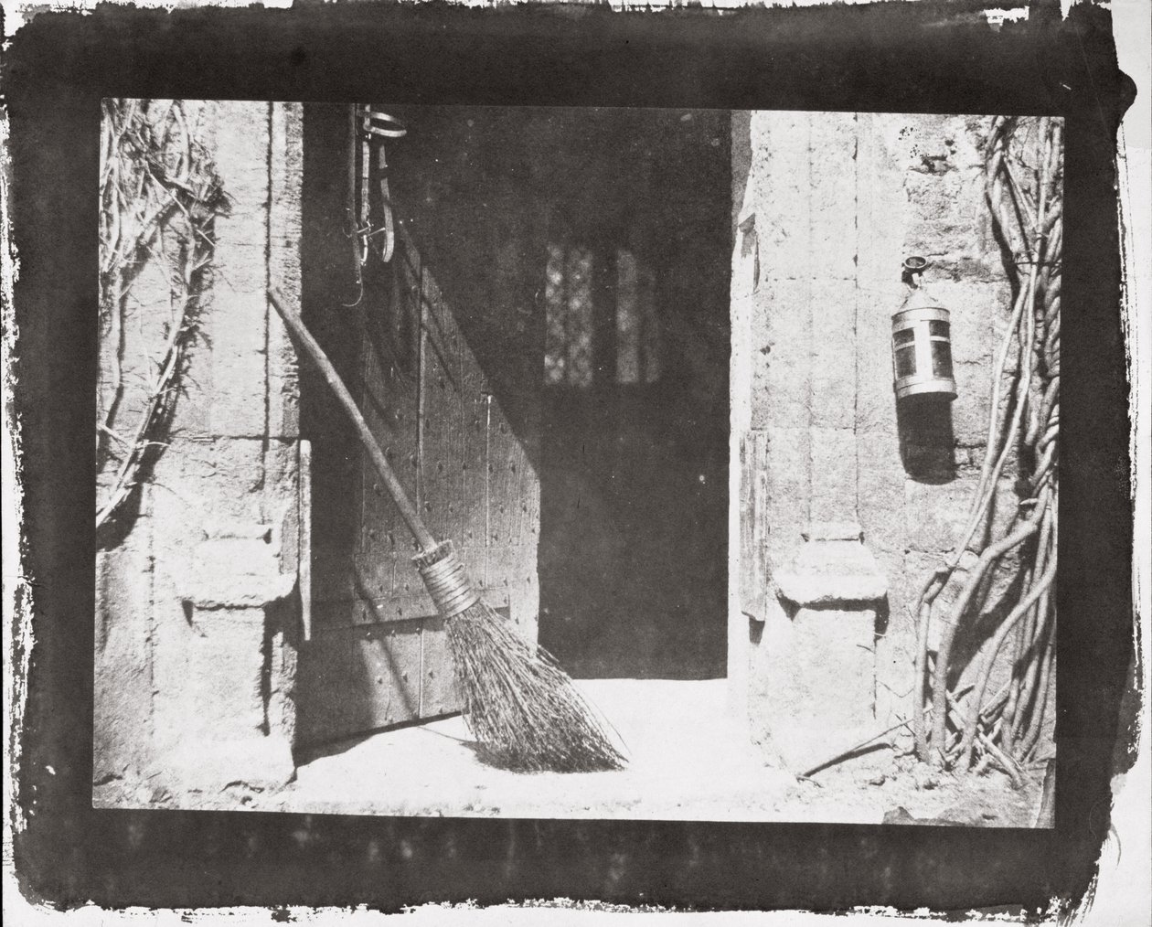 敞开的门，1843年3月 作者 威廉·亨利·福克斯·塔尔伯特