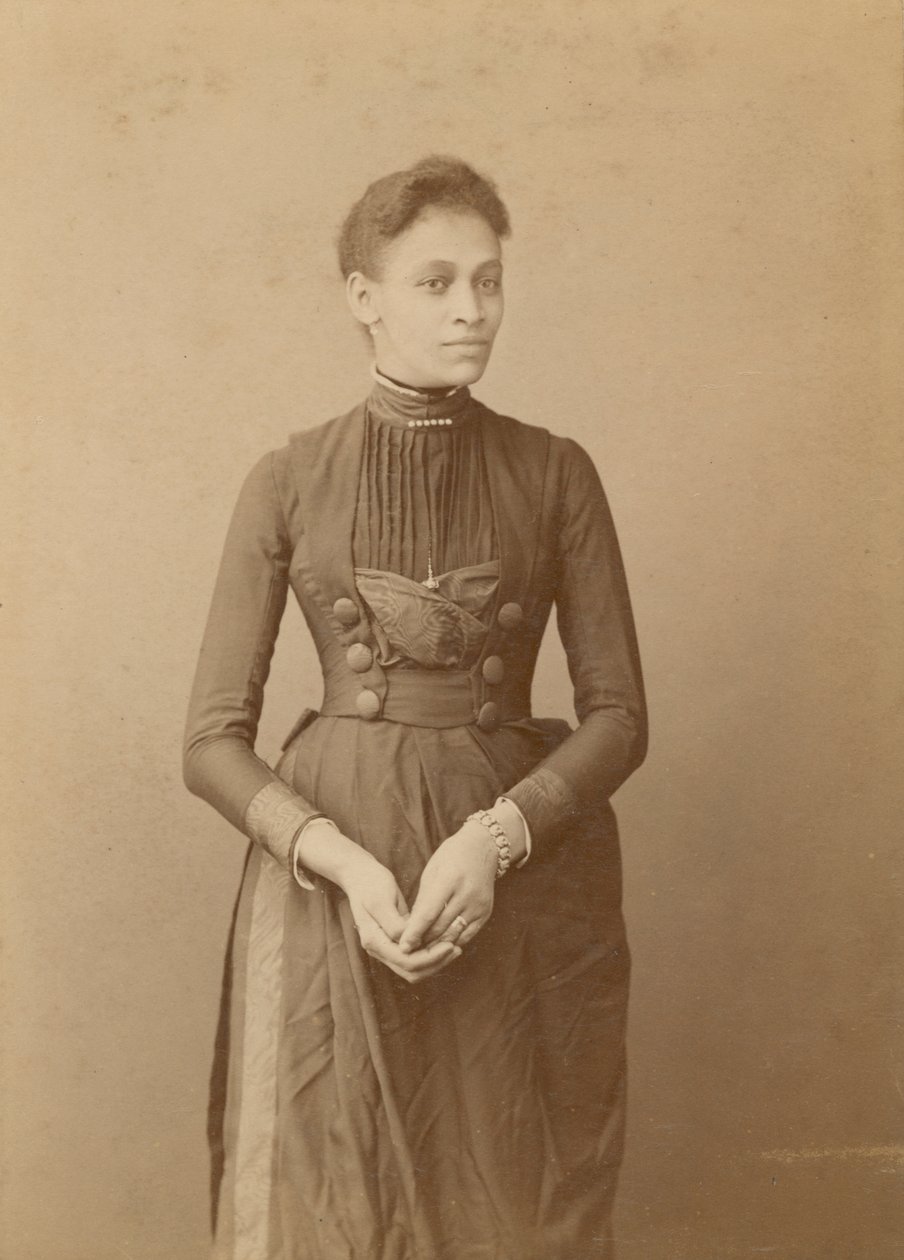 一个女人的内阁卡，1885-1892。 作者 威廉·J·库布勒