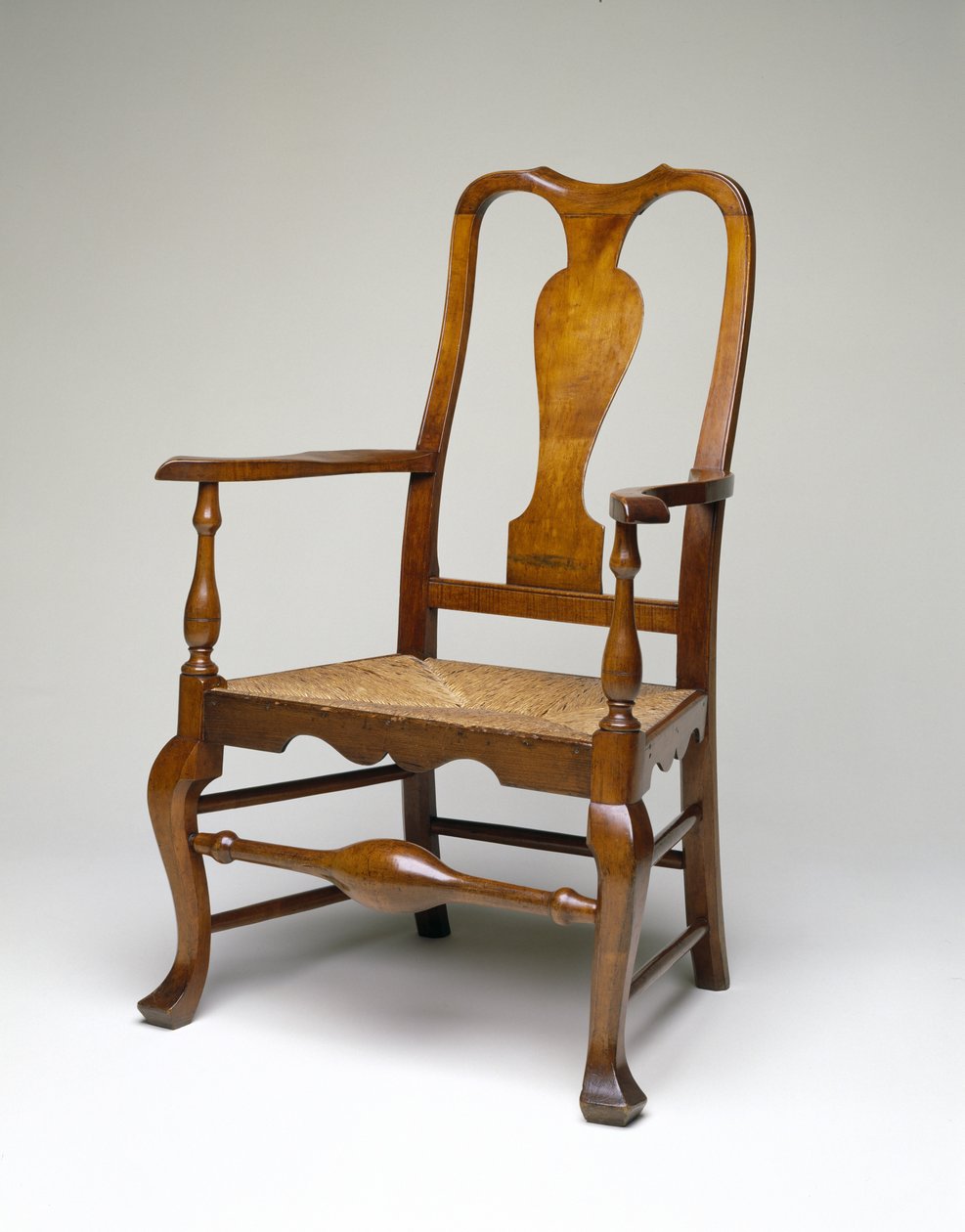 扶手椅，约1745-60年（软枫木，大西洋白雪松，黄色杨木和草木） 作者 威廉·萨维里