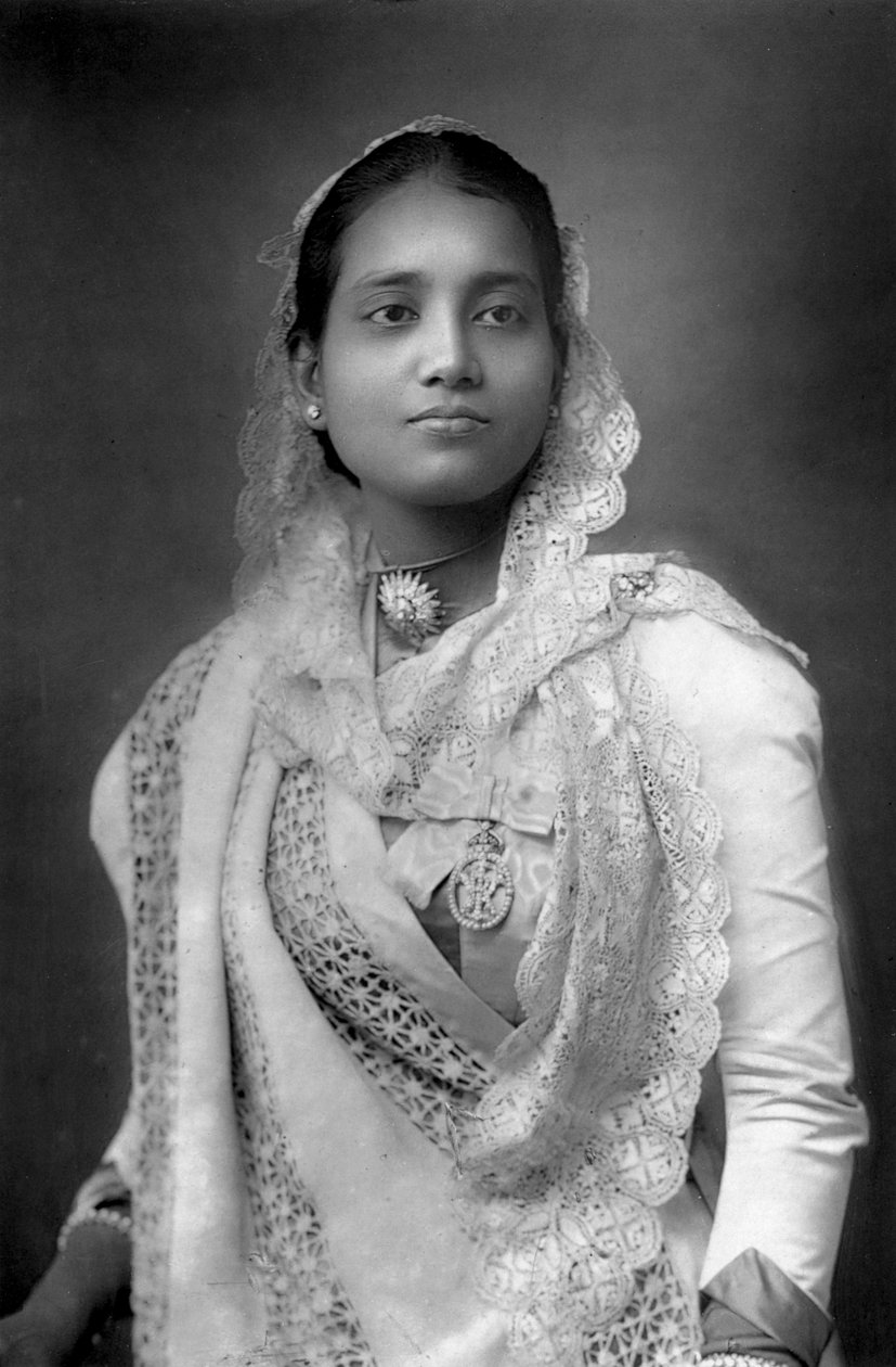 印度西孟加拉邦科赫比哈尔邦（Koch Bihar）的马哈拉尼（Maharani），1893年。 作者 威廉和丹尼尔唐尼