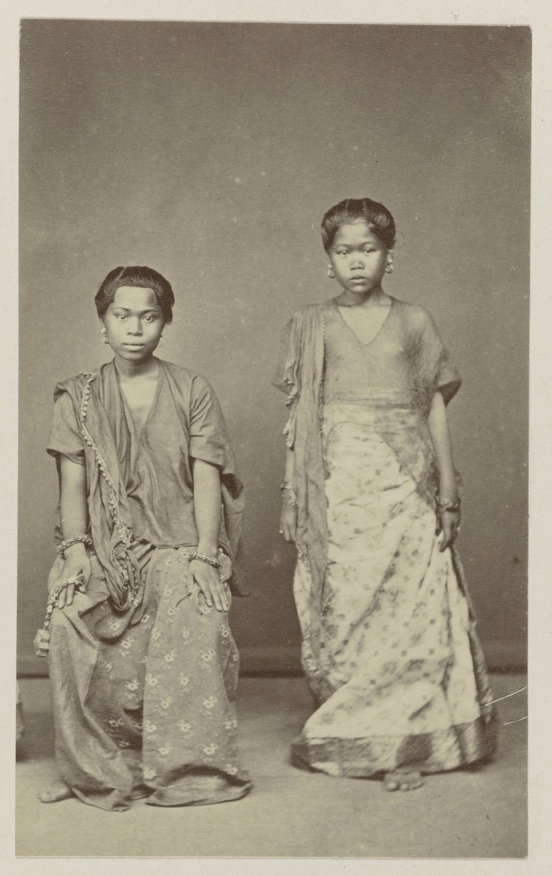 两个爪哇女孩 作者 伍德伯里和佩奇