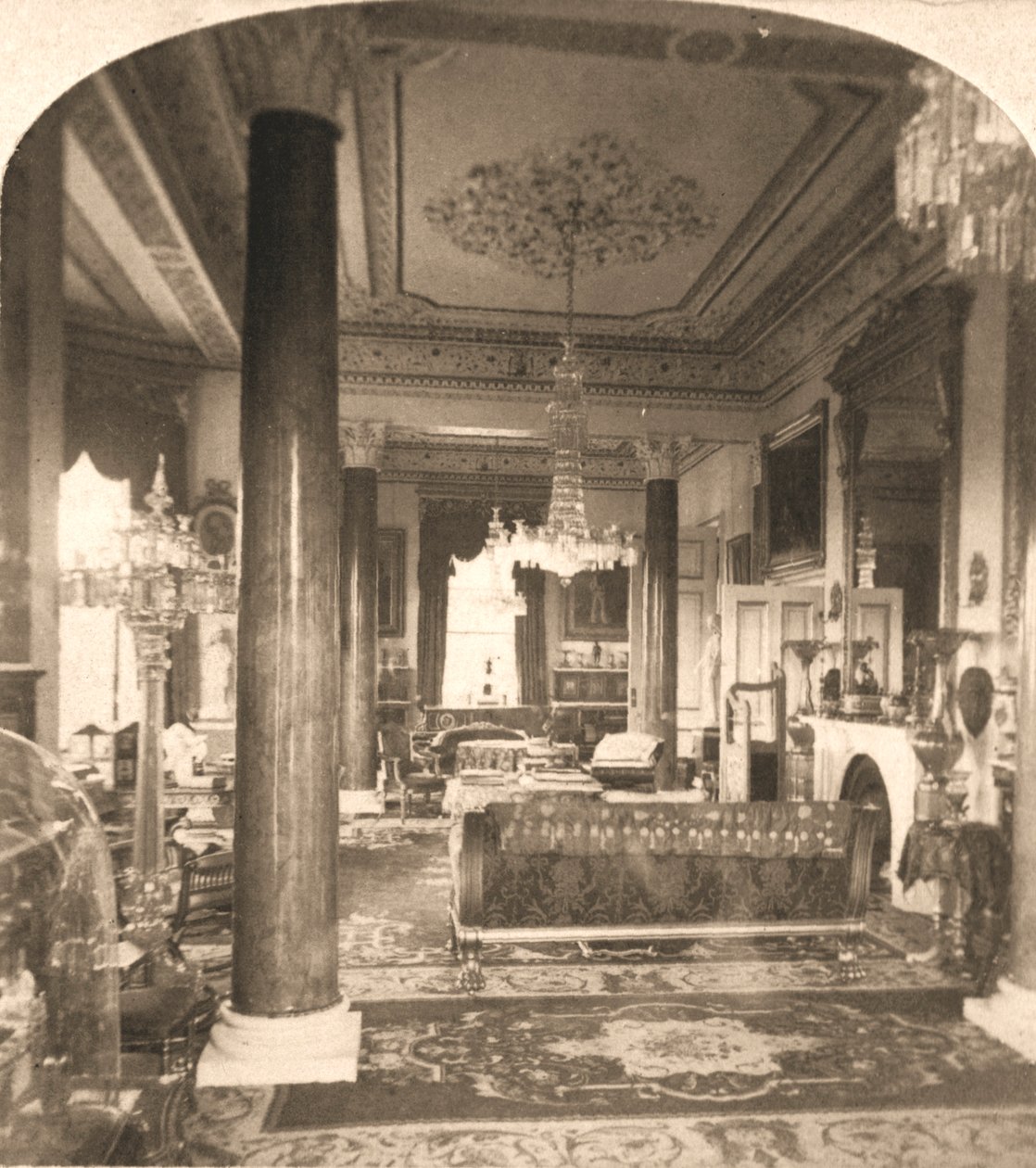 绘图室，维多利亚女王海事官邸，爱荷华州奥斯本楼，1900年。 作者 作品和太阳雕塑工作室