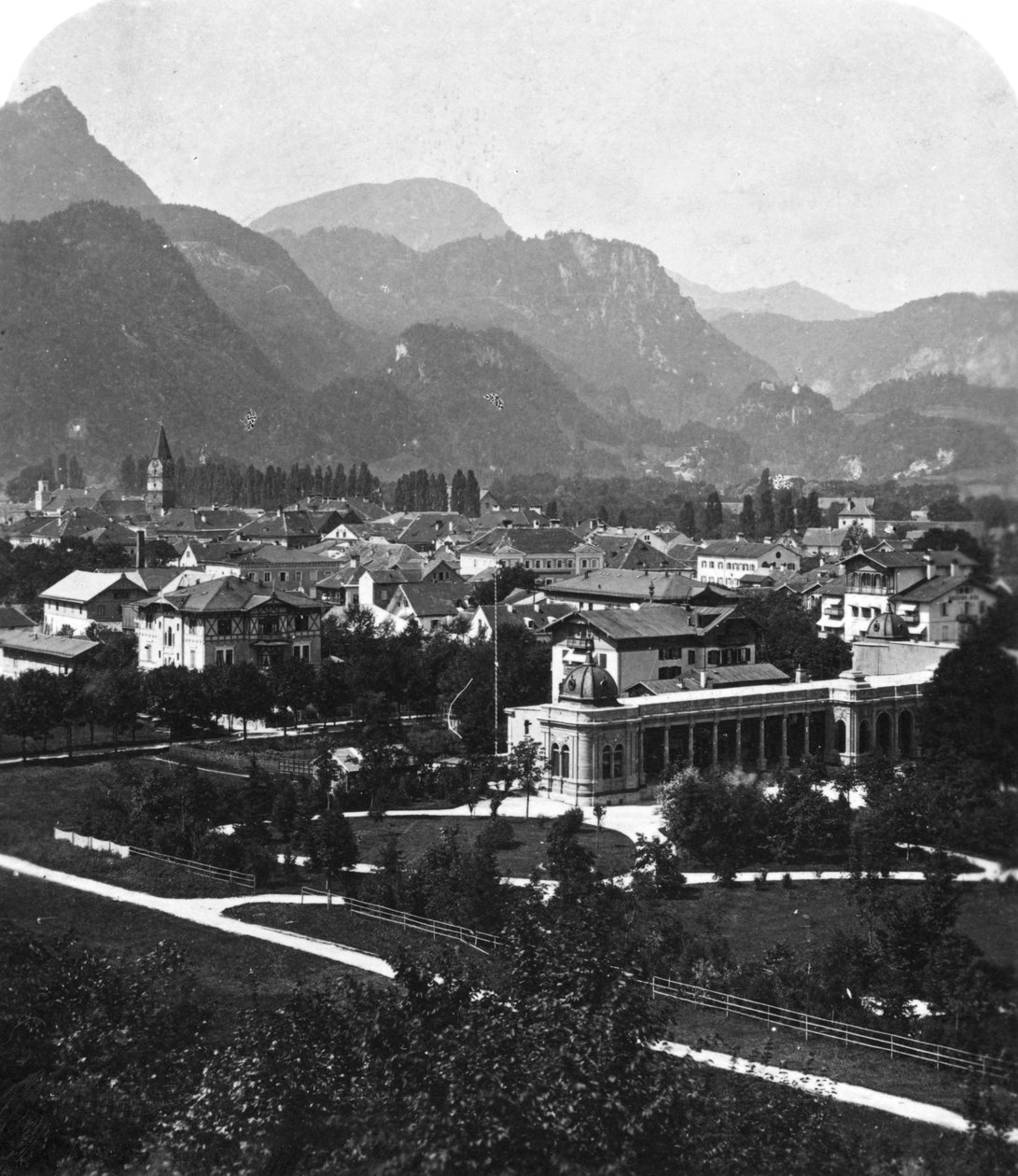 巴特赖兴哈尔（Bad Reichenhall），德国巴伐利亚州，摄于1900年。 作者 沃思和儿子