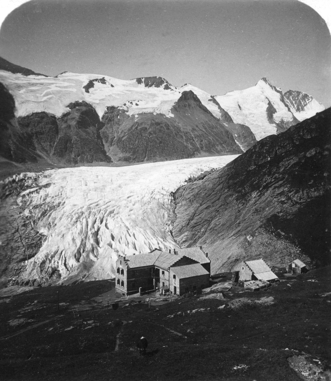 格罗斯纳豪斯（Glocknerhaus），大格洛克纳山，奥地利，大约在1900年代。 作者 沃思和儿子