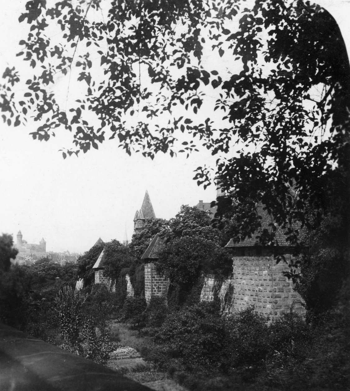 Stadtgraben，德国巴伐利亚州，1900年代。 作者 沃思和儿子